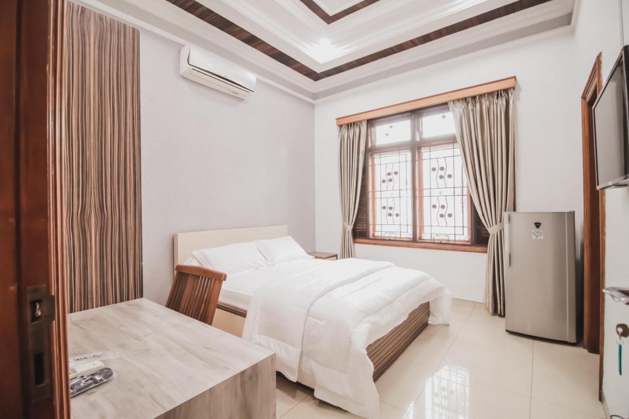 Pasteur Bandung, Husein Sastranegara Airport Wisma tamu Bandung