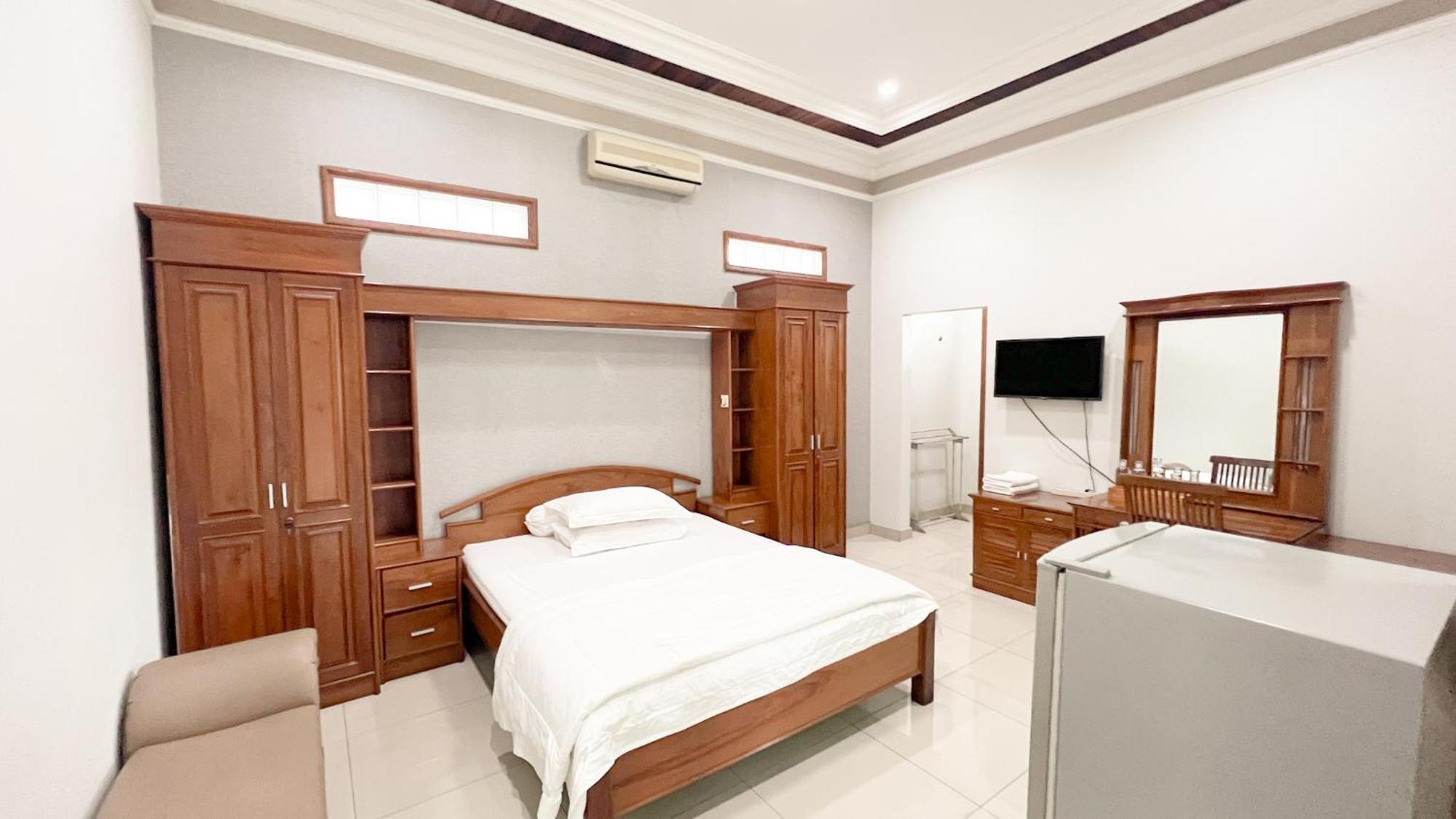 Pasteur Bandung, Husein Sastranegara Airport Wisma tamu